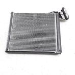 AIRCOVERDAMPER Toyota Prius Plus (ZVW4) (01-2011/-), Auto-onderdelen, Gebruikt, Toyota