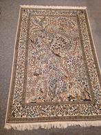 Tapis Persan  Qom / tapis d'Iran en soie / tapis en soie, Enlèvement