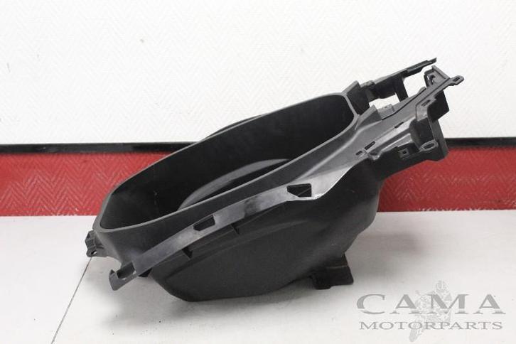 COFFRE À CASQUE Yamaha N-Max 125 (N MAX NMAX 125-A), Motos, Pièces | Yamaha, Utilisé