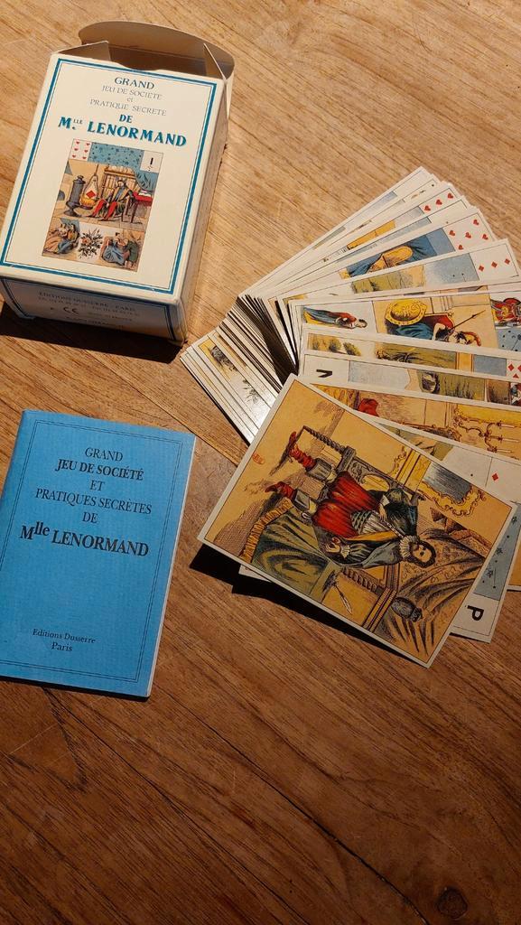 Grand jeu de société et pratique secrète de Melle LENORMAND, Collections, Collections Autre, Enlèvement