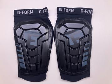 Scheenbeschermers voetbal G-Form Pro-S Vento zwart maat M, Taille M, Enlèvement ou Envoi, Utilisé, Autres types
