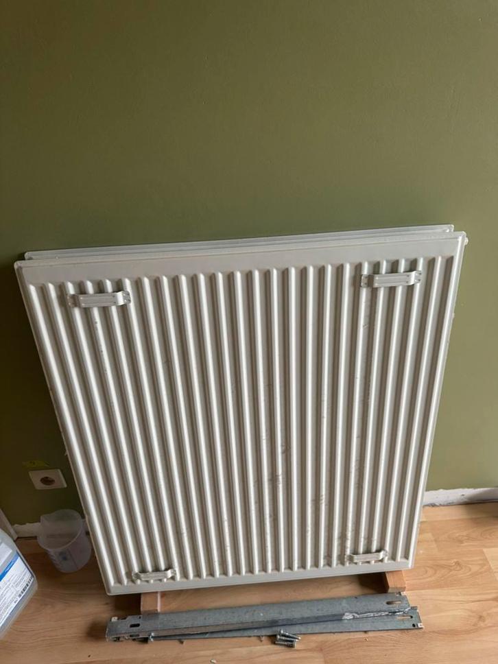 KORADO Paneelradiator – 80 cm – ca. 6 cm dik – goede staat, Bricolage & Construction, Chauffage & Radiateurs, Comme neuf, Radiateur
