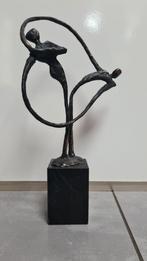 Klein brons beeldje "Verbonden", Ophalen of Verzenden