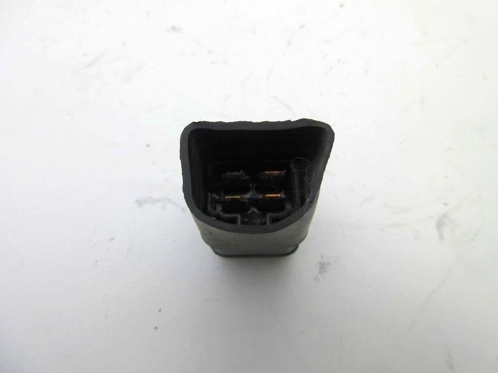 Suzuki VX800 relais vier pins VX 800 schakel relay 4P 4-pins, Ophalen of Verzenden, Gebruikt