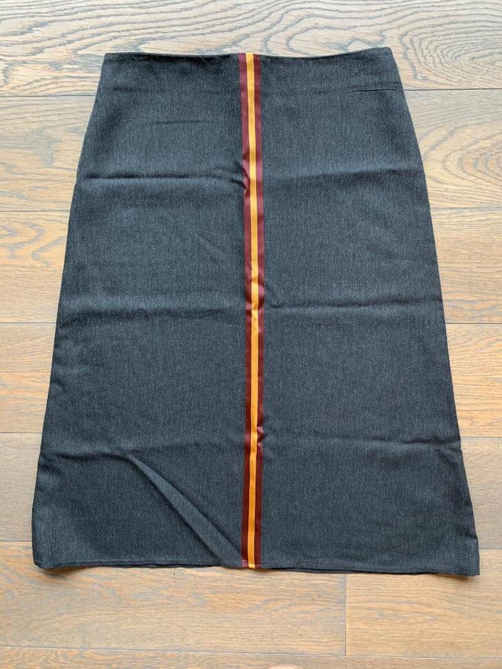 Lange, grijze rok – merk: Just in Case – maat: S, Kleding | Dames, Rokken, Zo goed als nieuw, Maat 36 (S), Grijs, Knielengte, Ophalen of Verzenden