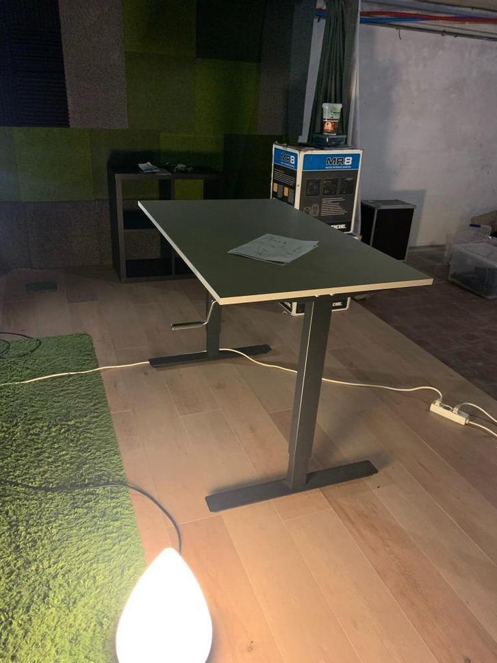 Zit - Sta bureau (Mechanisch), Computers en Software, Laptoptafels, Zo goed als nieuw, In hoogte verstelbaar, Ophalen of Verzenden