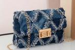 Handtasje in jeans met goudkleurige metalen riem, Handtassen en Accessoires, Tassen | Damestassen, Ophalen, Nieuw, Blauw, Schoudertasje