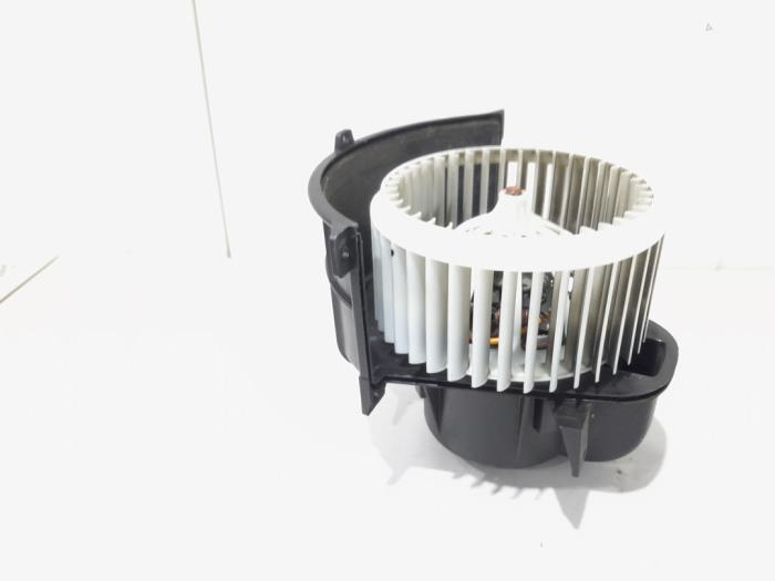 Moteur de ventilation chauffage d'un Audi Q7, Autos : Pièces & Accessoires, Autres pièces automobiles, Audi, Utilisé, 3 mois de garantie