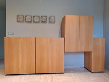 Kasten van Van Den Berghe-Pauvers beschikbaar voor biedingen