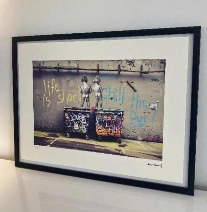 BANKSY: ingelijste en genummerde lithografie met certificaat, Antiek en Kunst, Kunst | Litho's en Zeefdrukken, Ophalen of Verzenden