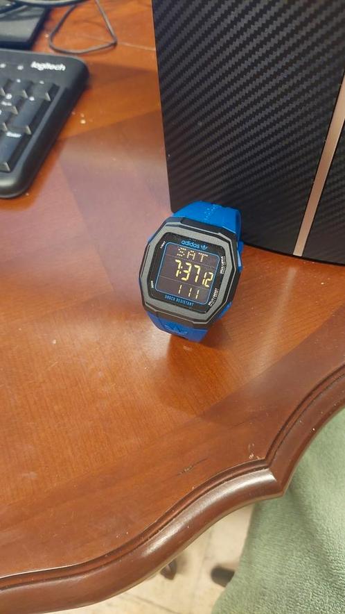 nieuw adidas heren uurwerk, Handtassen en Accessoires, Sporthorloges, Nieuw, Ophalen of Verzenden