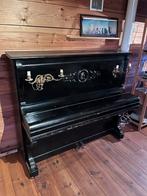 Staande piano met metalen frame - Gebruikt en stembaar, Muziek en Instrumenten, Piano's, Ophalen, Gebruikt, Zwart, Overige typen