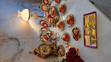 SERVIES BARANOVSKI. RUSSISCH  beschikbaar voor biedingen
