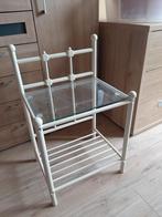 Bed + nachtkastje, Huis en Inrichting, Slaapkamer | Bedden, Ophalen, Eenpersoons, Zo goed als nieuw, Crème