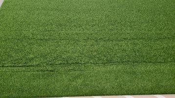 Stuk kunstgras met fabricagefout 90% korting w+ beschikbaar voor biedingen