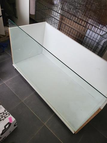 Groot open hamsterhok met accessoires  beschikbaar voor biedingen