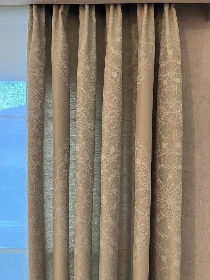 gordijnen voor 6 ramen, Huis en Inrichting, Stoffering | Gordijnen en Lamellen, Gebruikt, 150 tot 200 cm, 50 tot 100 cm, Beige