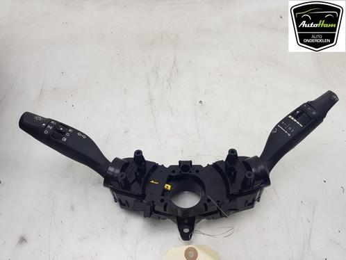 COMBISCHAKELAAR STUUR Hyundai i20 (GBB) (01-2014/08-2020), Auto-onderdelen, Dashboard en Schakelaars, Hyundai, Gebruikt