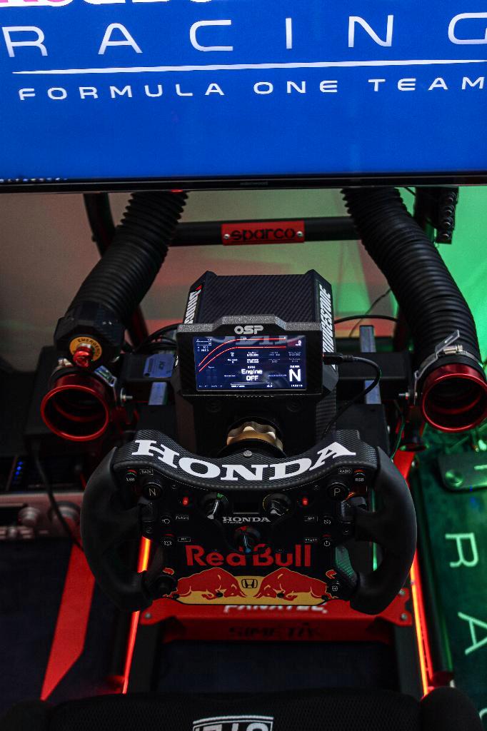 Volledige Fanatec-simulator, Games en Spelcomputers, Games | Pc, Nieuw, Simulatie, 1 speler, Vanaf 18 jaar, Eén computer, Online