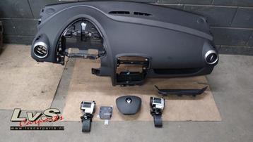 Airbag set + dashboard van een Renault Clio beschikbaar voor biedingen