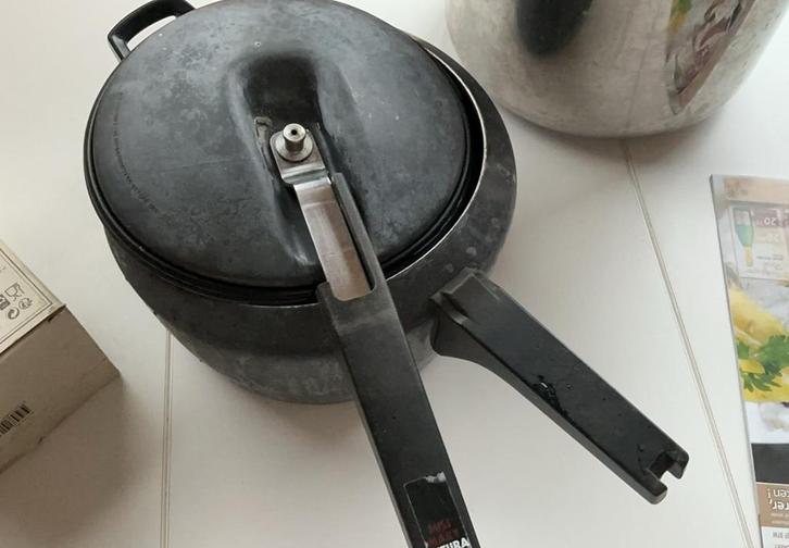 Cocotte-minute / autocuiseur – joint en bon état, Huis en Inrichting, Keuken | Potten en Pannen, Gebruikt, Kookpan of Snelkookpan