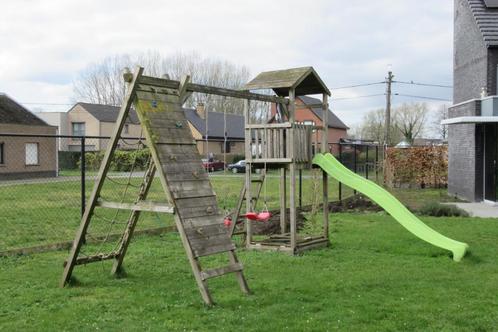 Speeltoren met glijbaan, 2 schommels, commandokit en zandbak, Enfants & Bébés, Jouets | Extérieur | Aires de jeux, Utilisé, Toboggan