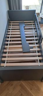 Antraciet Bed met lattenbodem en valbescherming, Huis en Inrichting, Slaapkamer | Bedden, Ophalen, Gebruikt, 90 cm, 200 cm