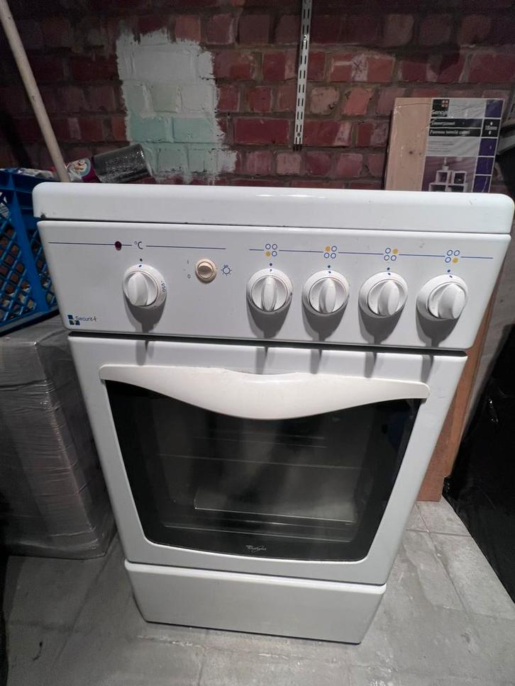 Cuisinière à gaz – Comme neuve, utilisée 2 fois, Elektronische apparatuur, Fornuizen, Zo goed als nieuw, Gas, Ophalen