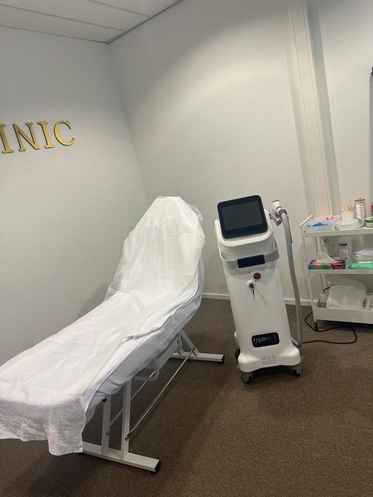 Te koop: Triple ICE Quattro Diode Laser, Elektronische apparatuur, Persoonlijke Verzorgingsapparatuur, Zo goed als nieuw, Scheren en Epileren