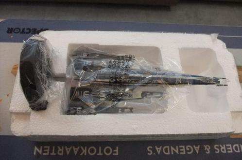 mass effect allience normandy sr2 ship replica, Verzamelen, Beelden en Beeldjes, Zo goed als nieuw, Overige typen, Ophalen of Verzenden
