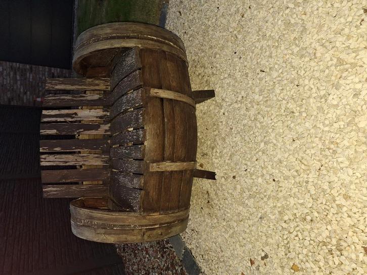 2 Bancs tonneau, Jardin & Terrasse, Accessoires mobilier de jardin, Utilisé, Enlèvement