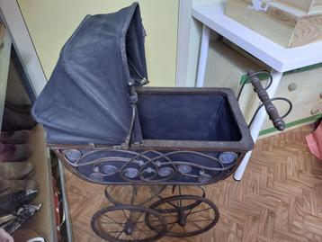 Vintage kinderwagen (speelgoed)