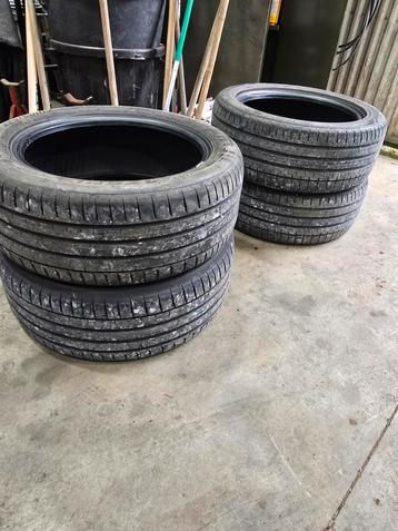 Pneus été falken 225/50/17 beschikbaar voor biedingen