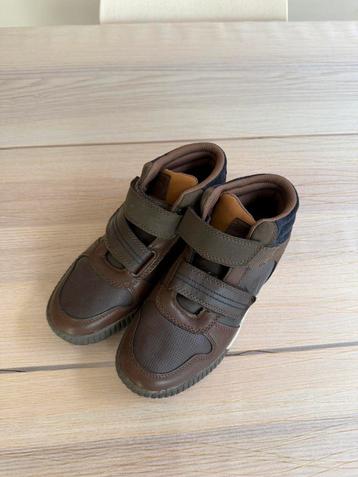 Schoenen nieuw beschikbaar voor biedingen