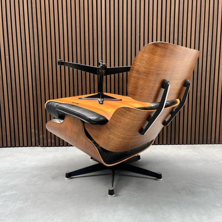 Vitra Eames Lounge chair - Rosewood Palissander, Antiek en Kunst, Antiek | Meubels | Stoelen en Sofa's