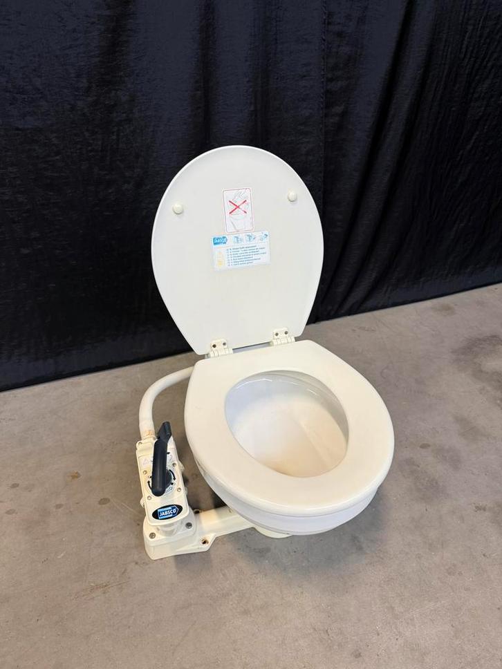 Jabsco handbediend scheepstoilet, Sports nautiques & Bateaux, Accessoires navigation, Comme neuf, Enlèvement