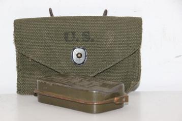 US WW2 "First Aid pouch + First Aid Dressing" beschikbaar voor biedingen