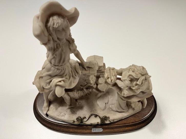 Porseleinen beeldje Giuseppe Armani, Verzamelen, Beelden en Beeldjes, Gebruikt, Ophalen