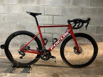 Focus izalco max 8.8 disc ultegra carbon + upgrades beschikbaar voor biedingen