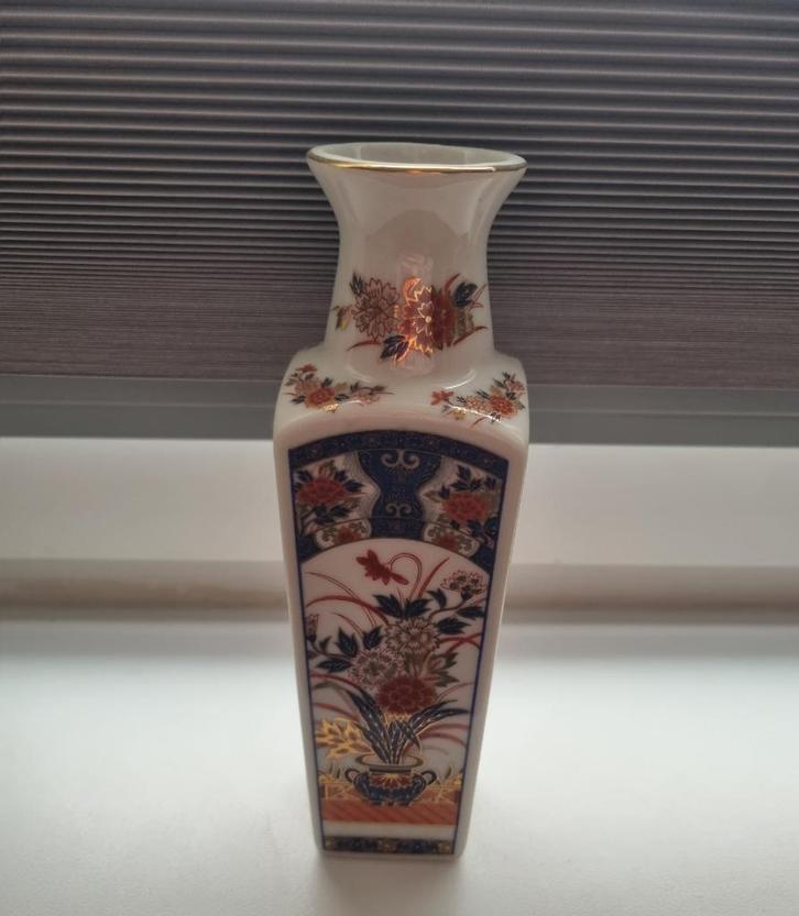 Imari Porseleinen vaas, Antiek en Kunst, Antiek | Porselein, Verzenden
