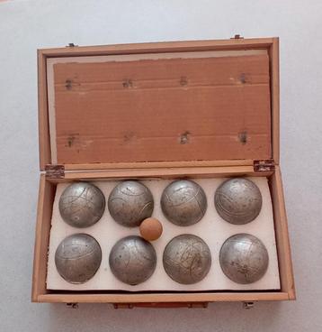Coffret de 8 boules de pétanque " La méridionale " beschikbaar voor biedingen