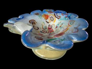 Coupelle en verre soufflé  style Murano beschikbaar voor biedingen