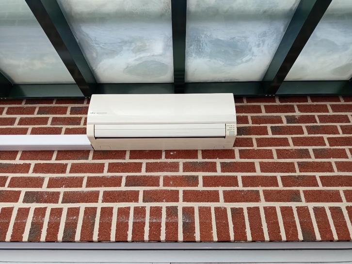 2 unités de climatisatio fixes de Fujitsu 1x2,5 kW et 1x5 kW, Electroménager, Climatiseurs, Utilisé, Climatisation murale, 60 à 100 m³