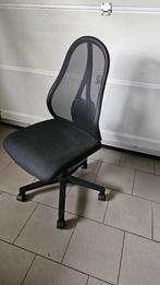 Bureau stoel, Enlèvement