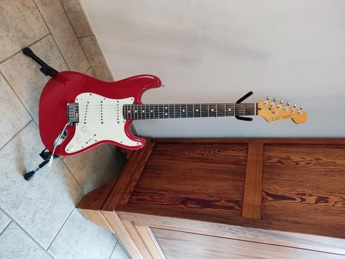 Vintage: Standard American Stratocaster 1987, Musique & Instruments, Instruments à corde | Guitares | Électriques, Utilisé, Solid body