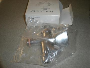 Dubbele kraan wasmachine beschikbaar voor biedingen