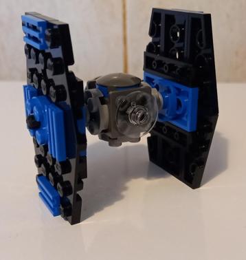 LEGO STARWARS 8028 Star Wars TIE Fighter  beschikbaar voor biedingen