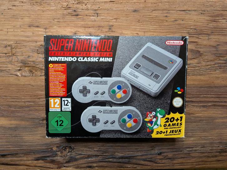 Super Nintendo SNES Classic Mini, Games en Spelcomputers, Spelcomputers | Nintendo Super NES, Zo goed als nieuw, Met 2 controllers