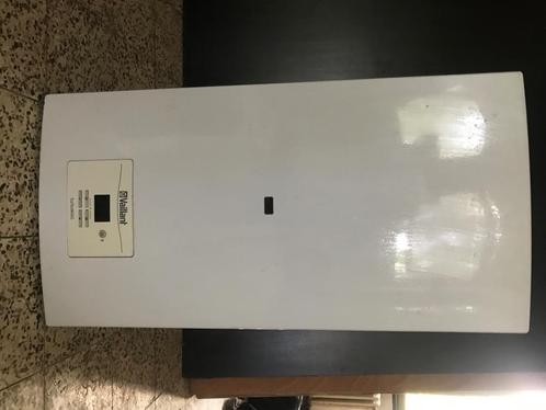 turbomag vaillant doorstromer geiser 2020, Doe-het-zelf en Bouw, Sanitair, Gebruikt, Bad, Koper, Ophalen