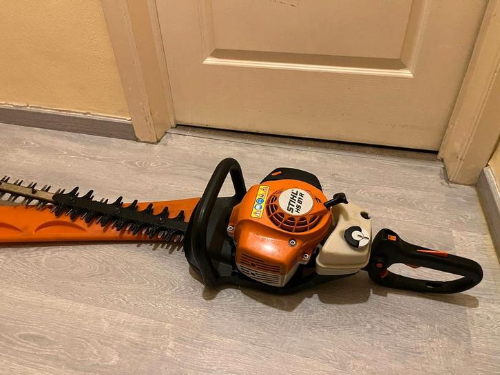 STIHL HS 81 R benzine heggenschaar – start perfect, Jardin & Terrasse, Taille-haies, Comme neuf, Essence, Enlèvement